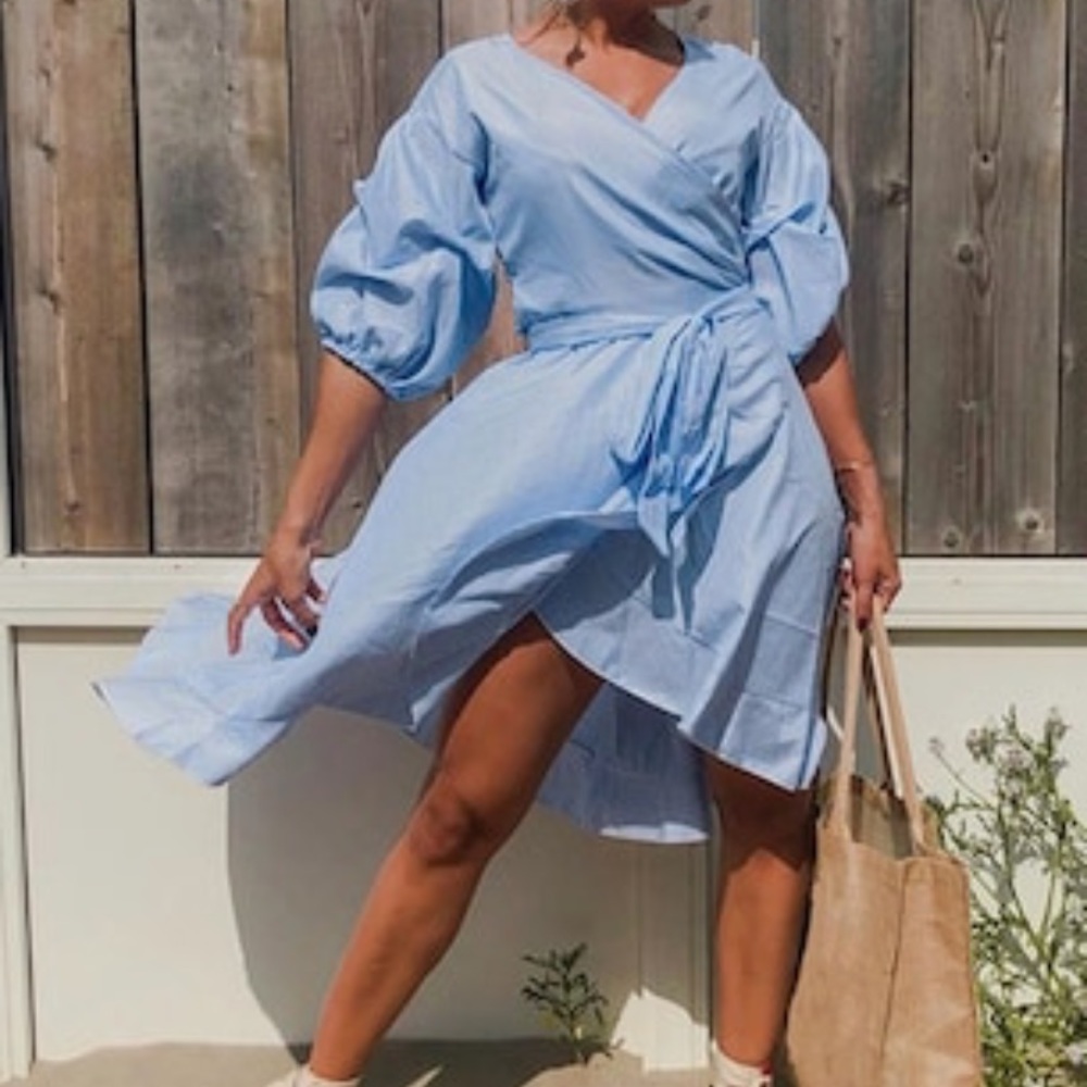 Dress - Picture 4 of 4